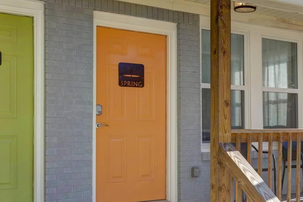 Spring Bungalow - A Cozy Getaway In Downtown Hot Springs! エクステリア 写真